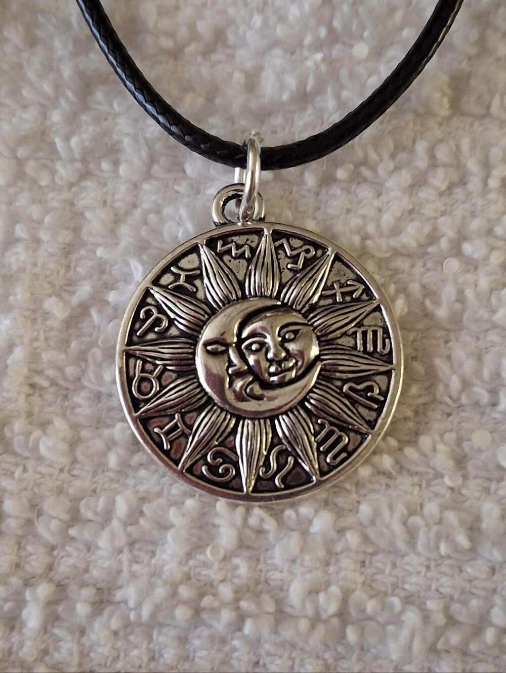 Celestial Sun & Moon Zodiac Pendant Necklace - Silver